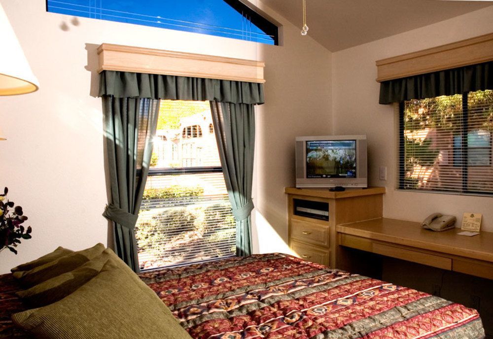 Sedona Pines Resort Ngoại thất bức ảnh A typical room at the hotel